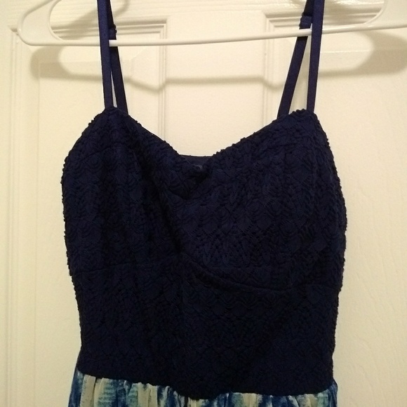 Dress - Picture 2 of 4